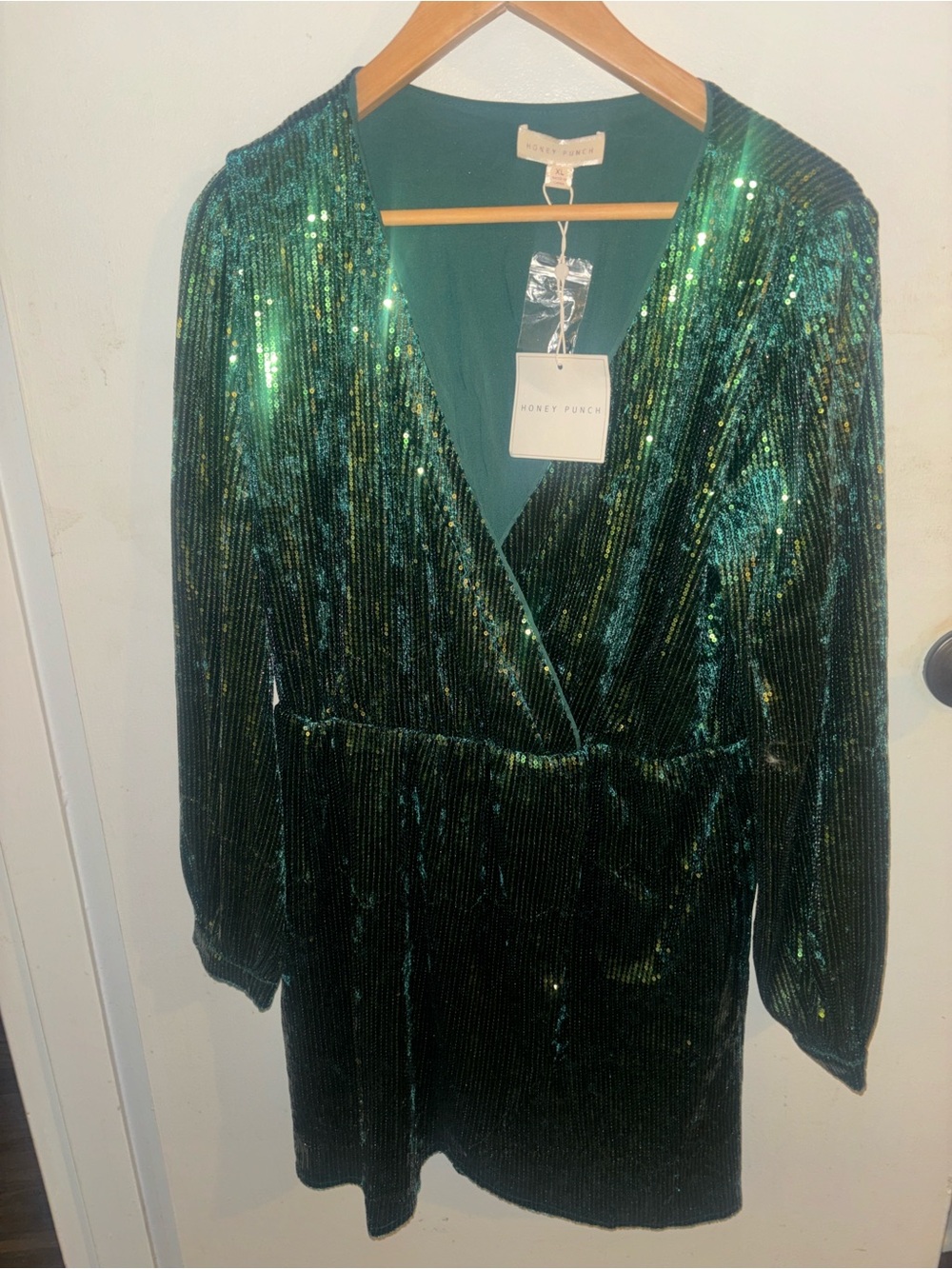 Honey Punch Shimmering Emerald Green Sequin Blazer